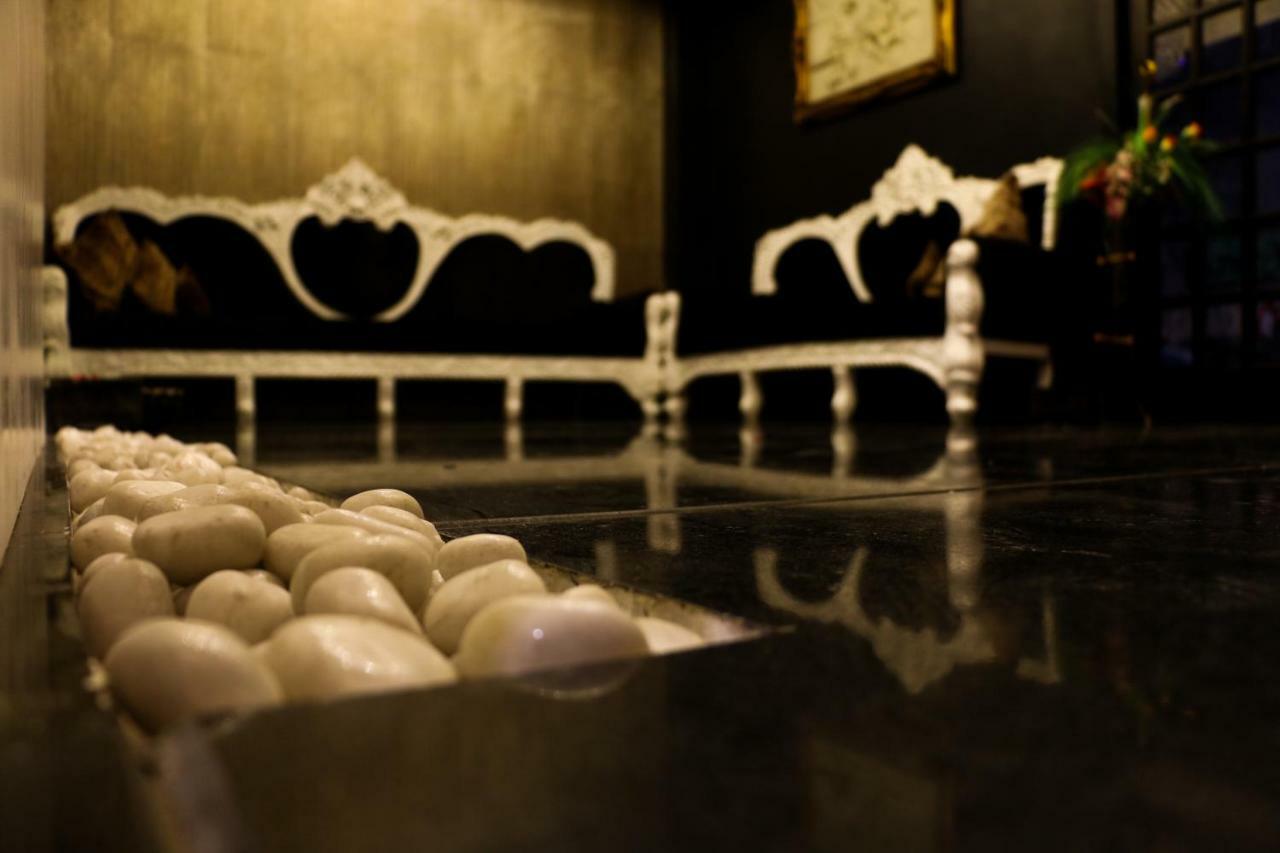 Hotel Ashirward 穆索里 外观 照片