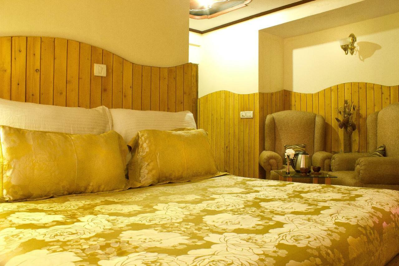 Hotel Ashirward 穆索里 外观 照片